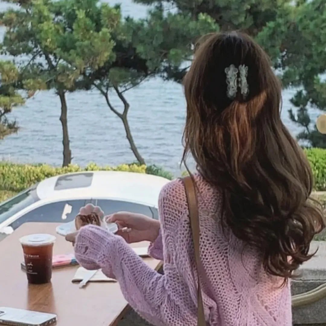 女高中生给你做饭了